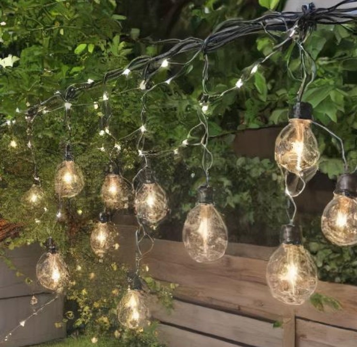 Solar string lights